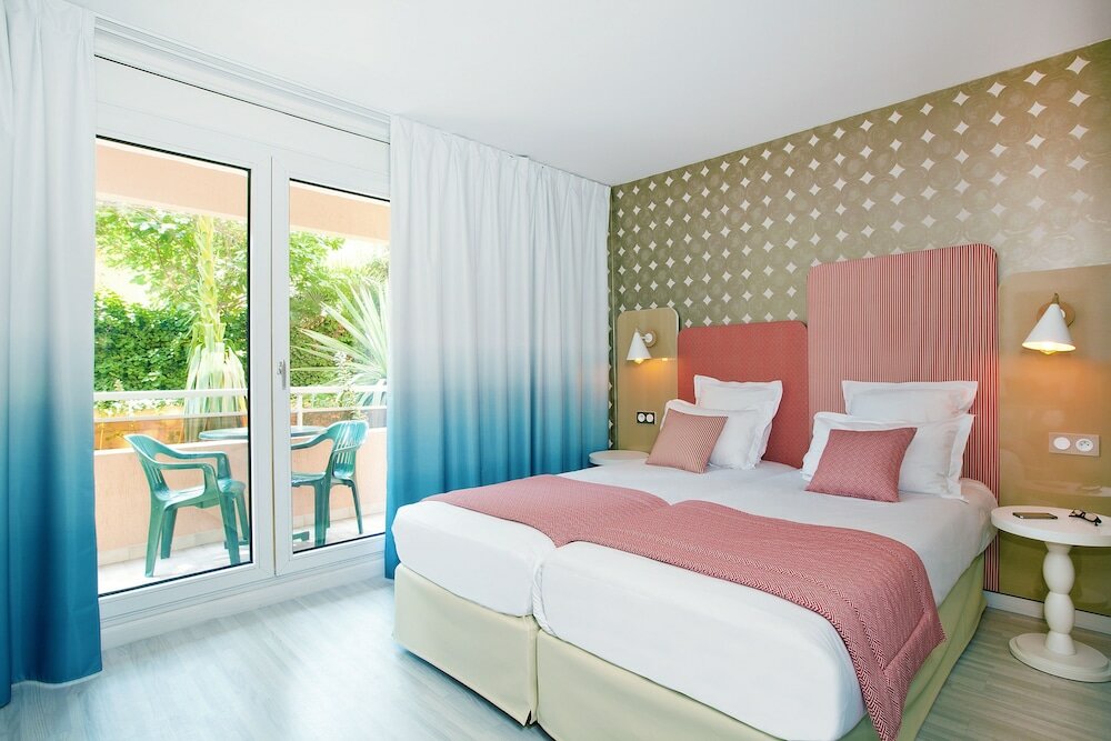 Фото Nice Promenade Residhome Aparthotel