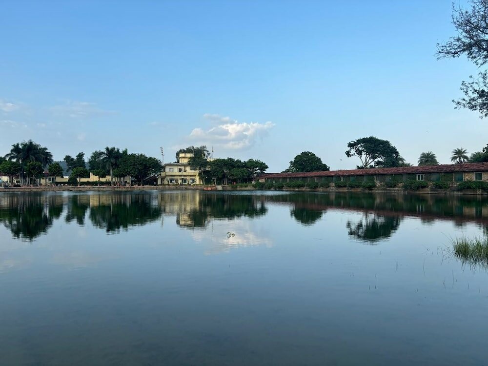 Фото Shikarbadi Hotel