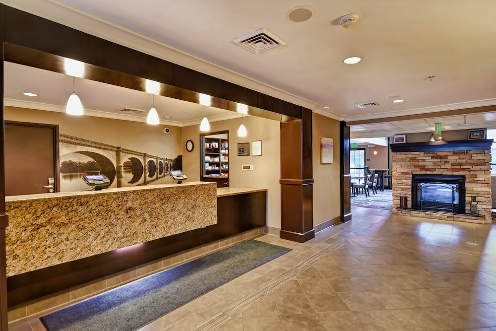 Фото Staybridge Suites Madison East, an Ihg Hotel