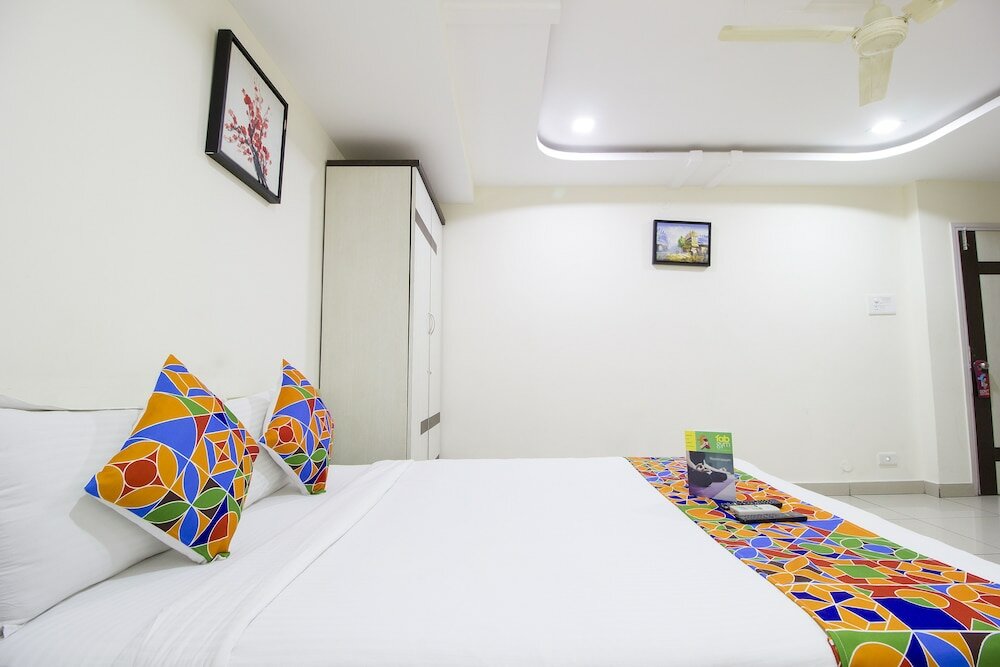 Фото FabHotel Siri Inn Madhapur