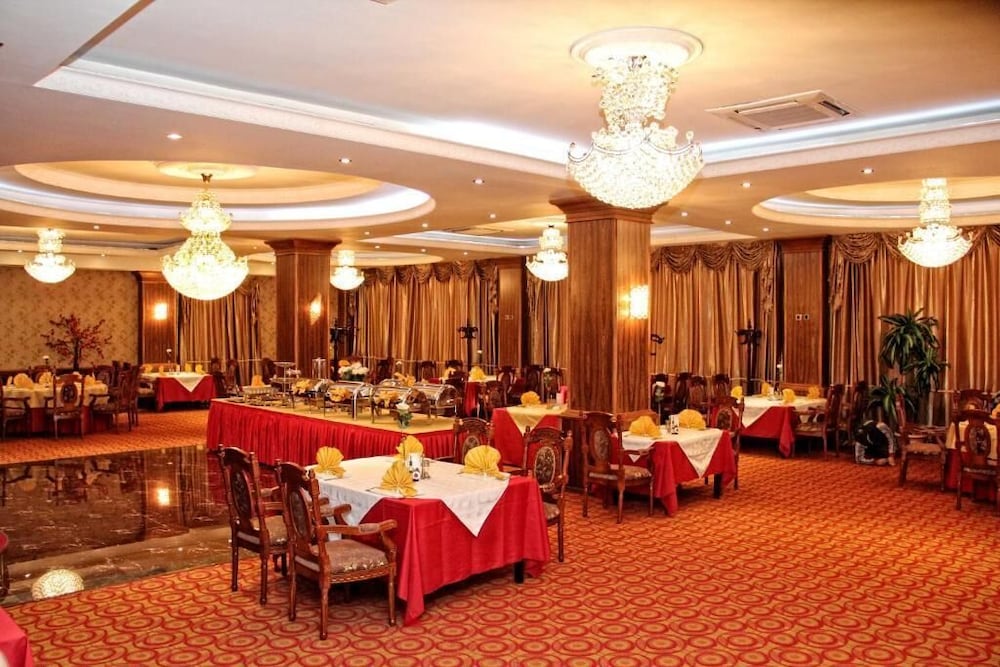 Фото Ub City Hotel