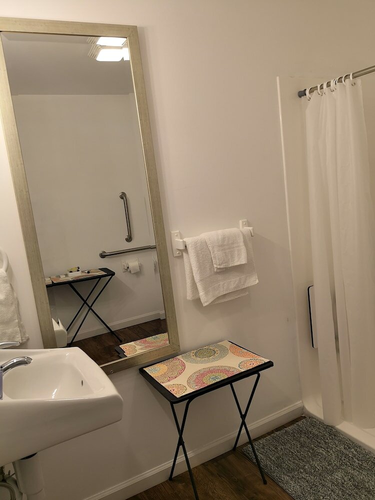 Фото Apple Inn and Suites Cooperstown Area