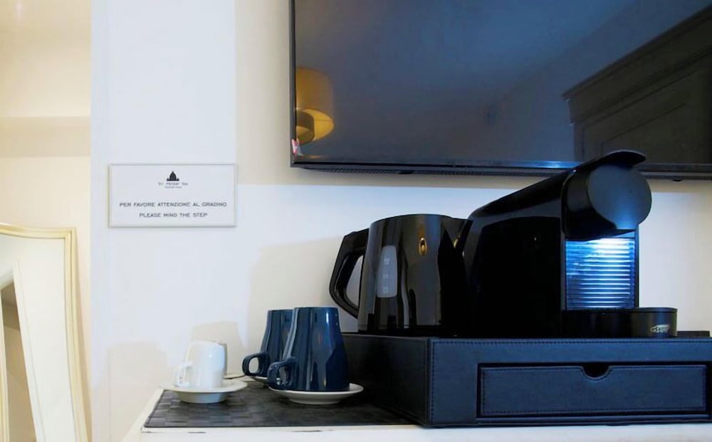 Фото St. Peter' Six Rooms & Suites