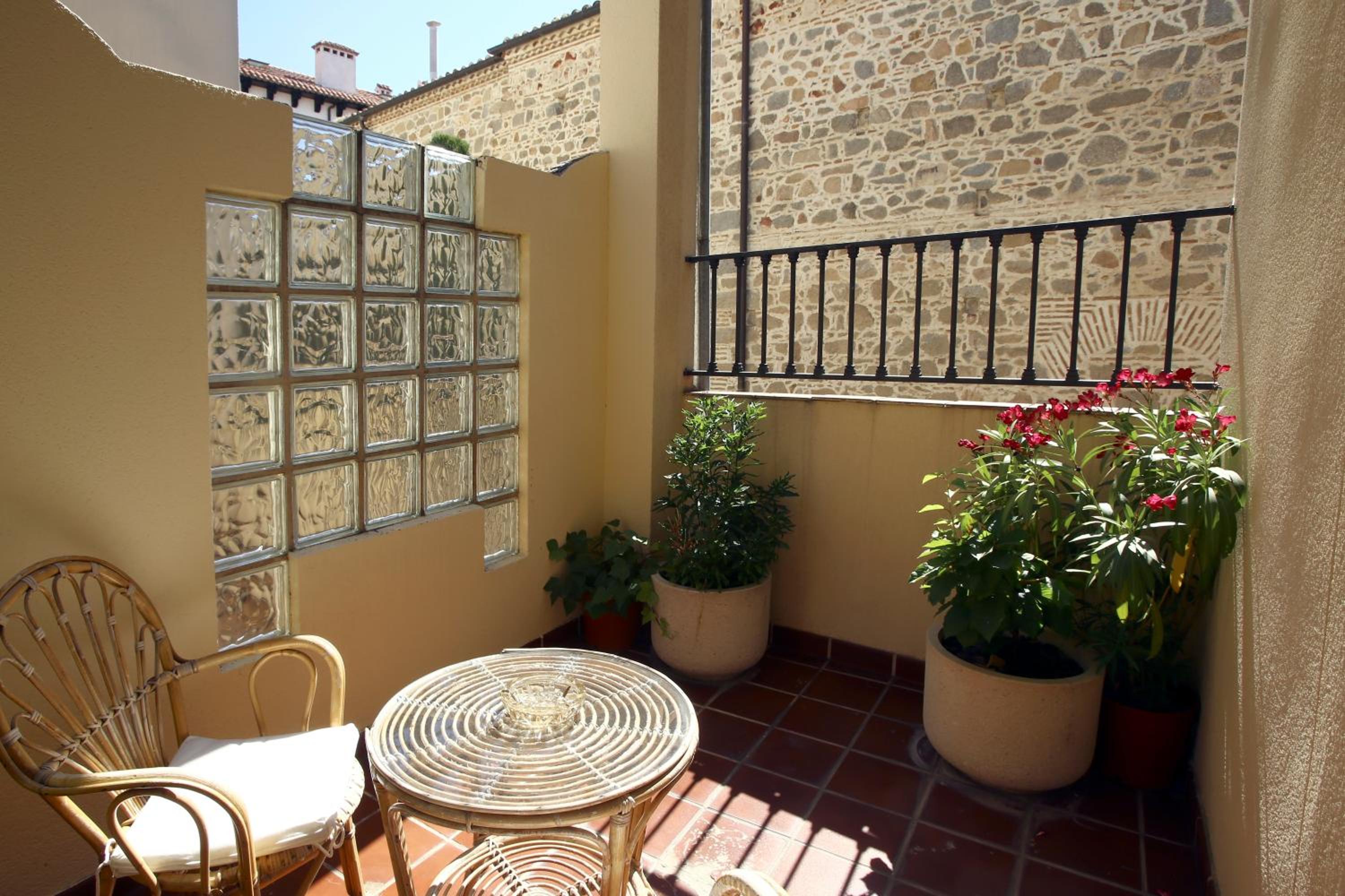 Фото Hotel Arco San Vicente