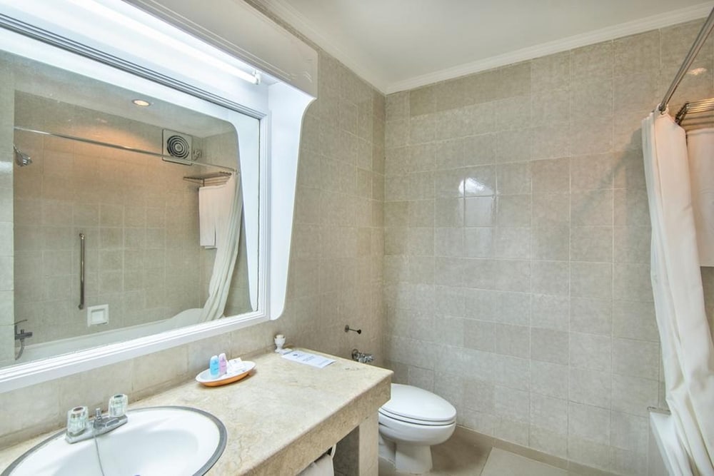 Фото Bali Beach The Heritage Collection