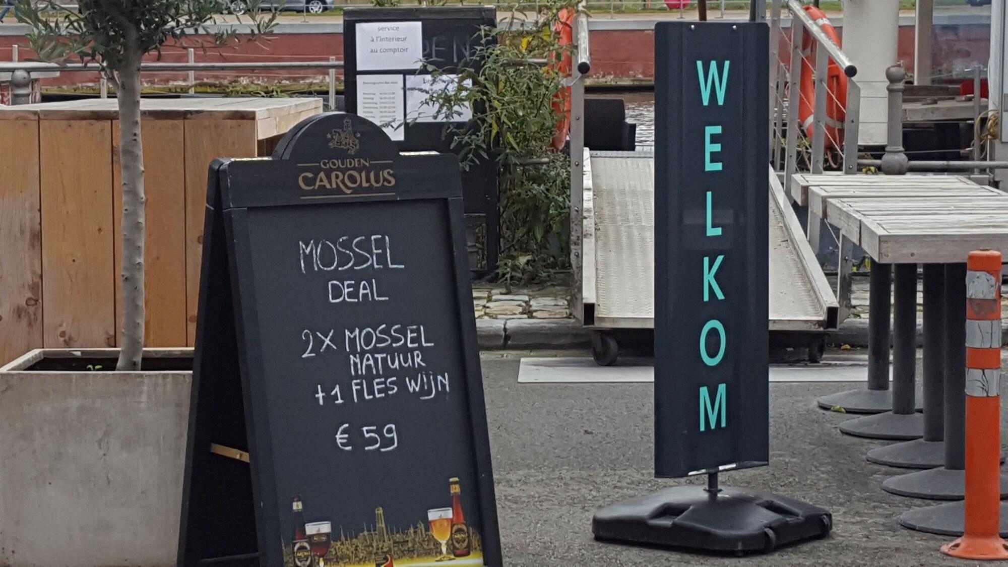 Фото Hotel Restaurant Brasserie Ahoi, Kortrijk