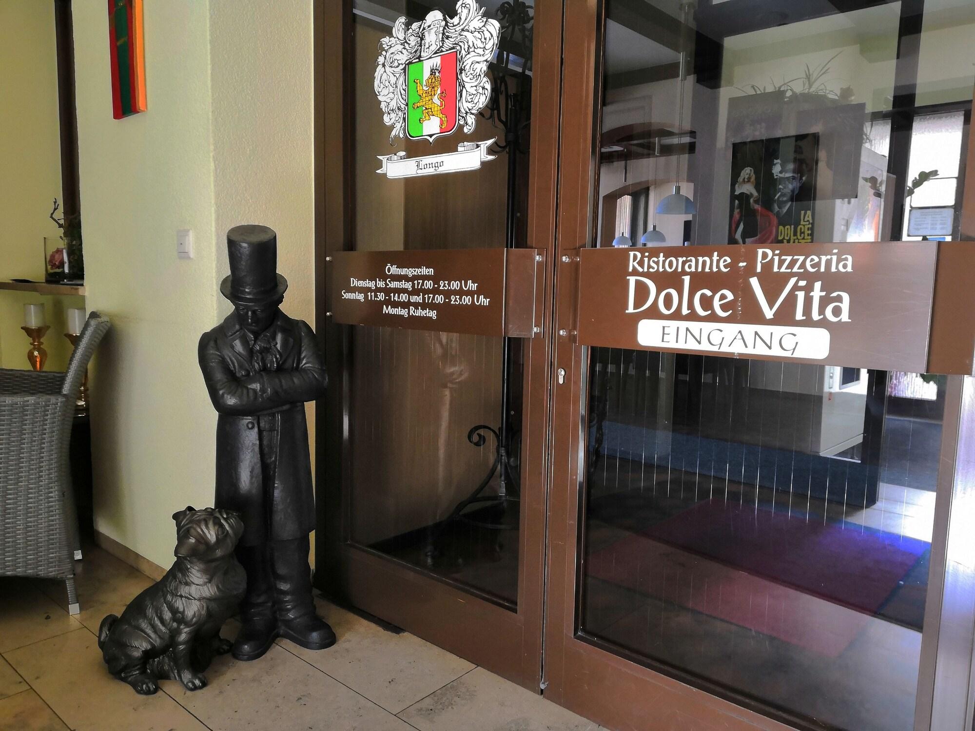 Фото Hotel Fantasie