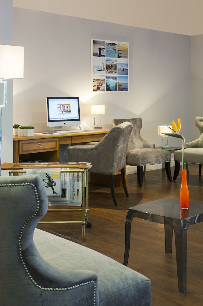 Фото Nice Promenade Residhome Aparthotel