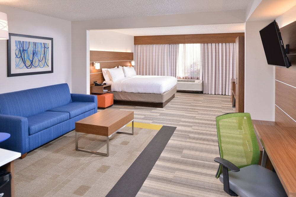 Фото Holiday Inn Express Hotel & Suites Indianapolis Dtn-Conv Ctr, an Ihg Hotel