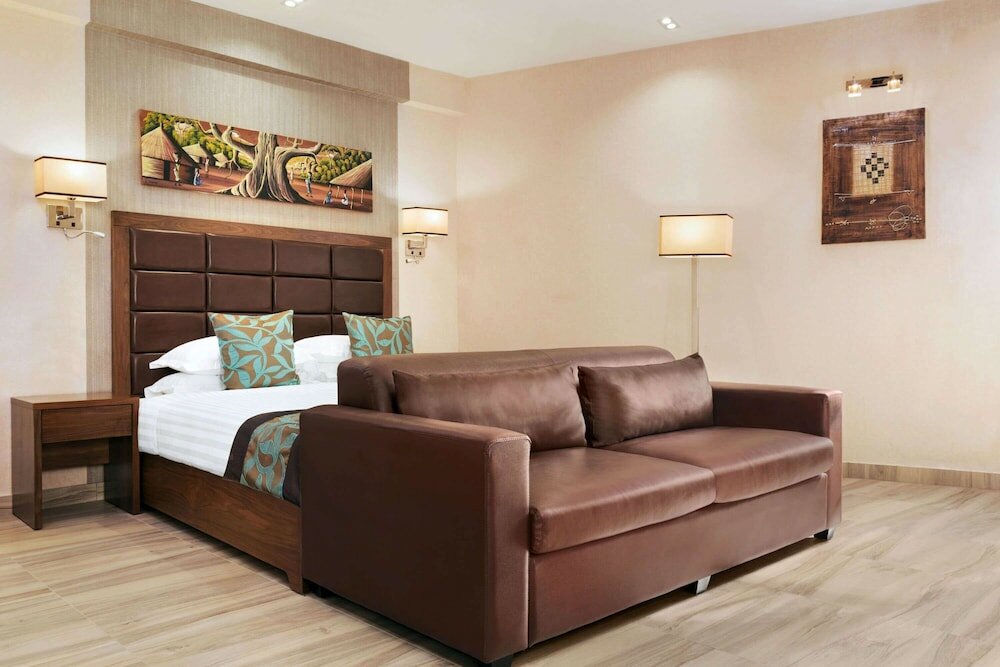 Фото Days Hotel and Suites by Wyndham Dakar