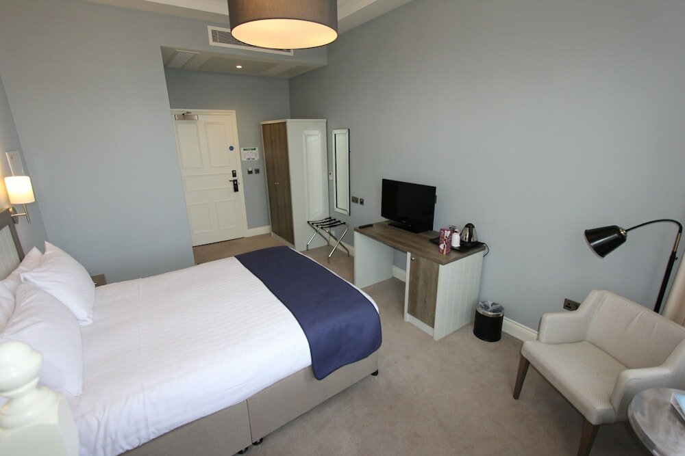 Фото Yarrow Hotel