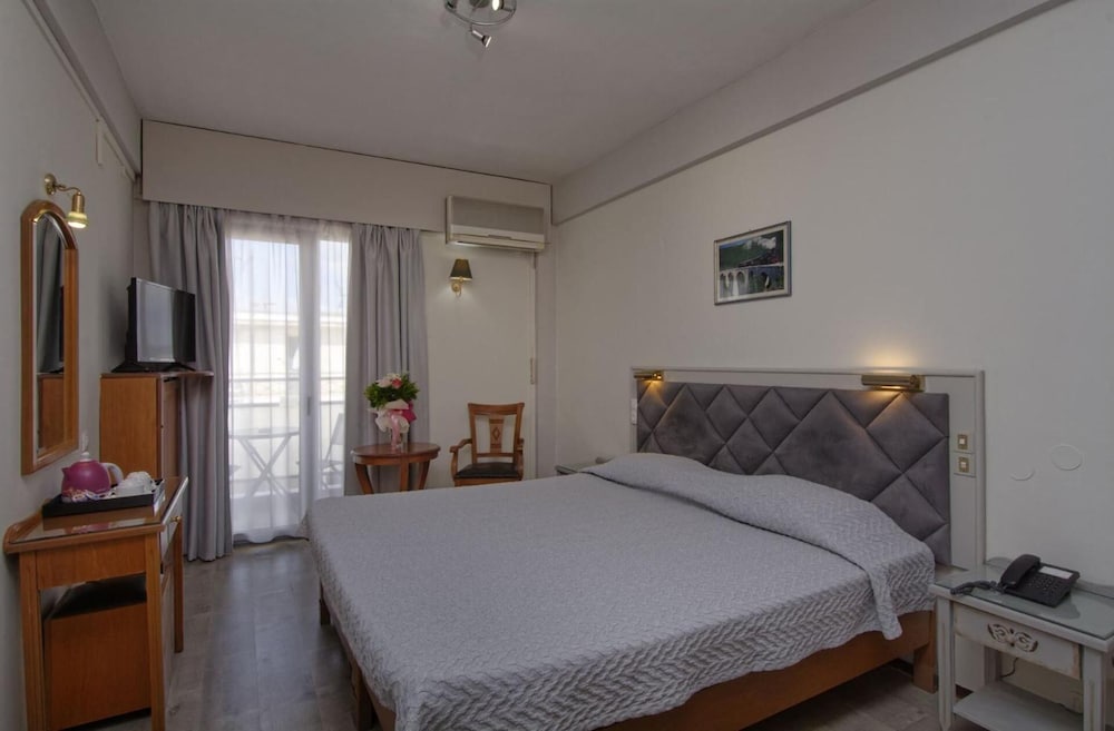 Фото Hotel Nefeli