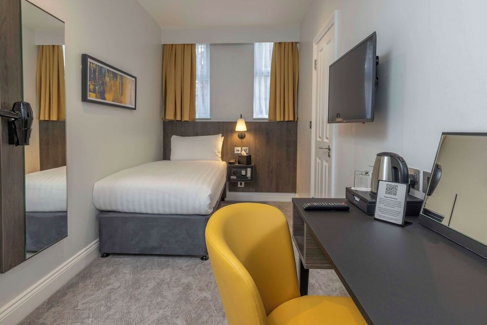 Фото Best Western Kensington Olympia Hotel