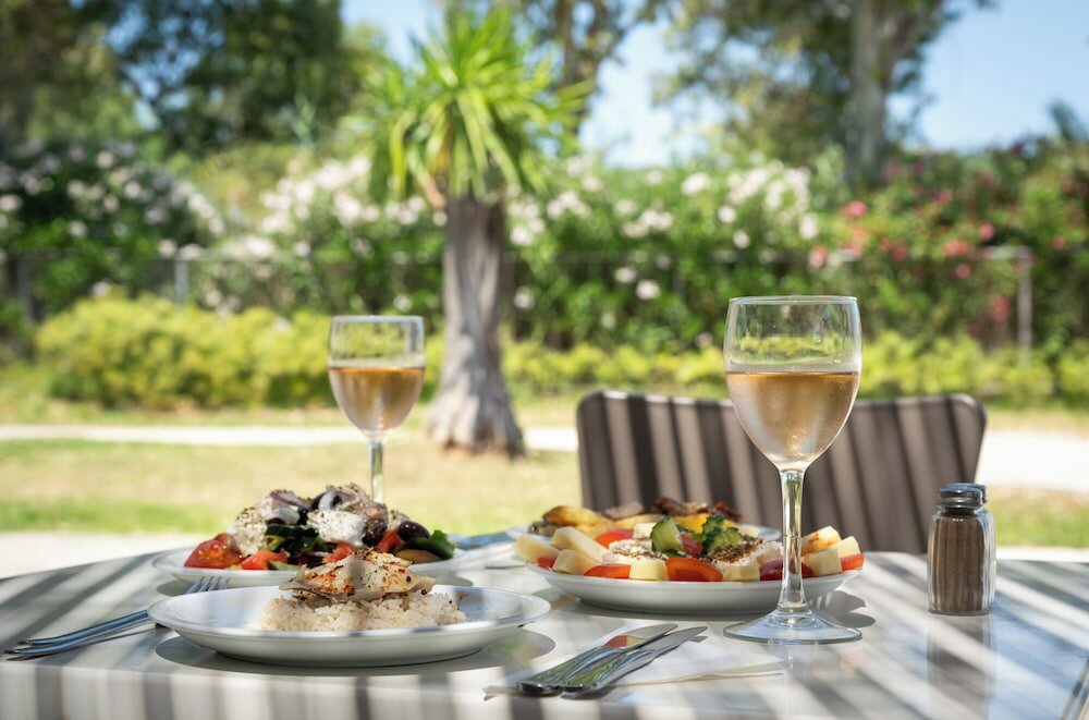 Фото Messonghi Beach Hotel