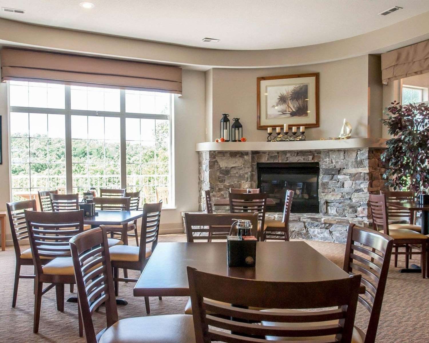 Фото Sleep Inn & Suites Lake of the Ozarks