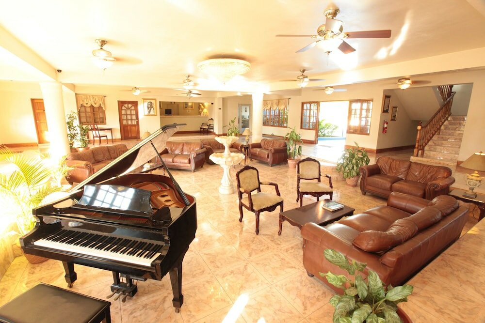 Фото Travellers Beach Resort