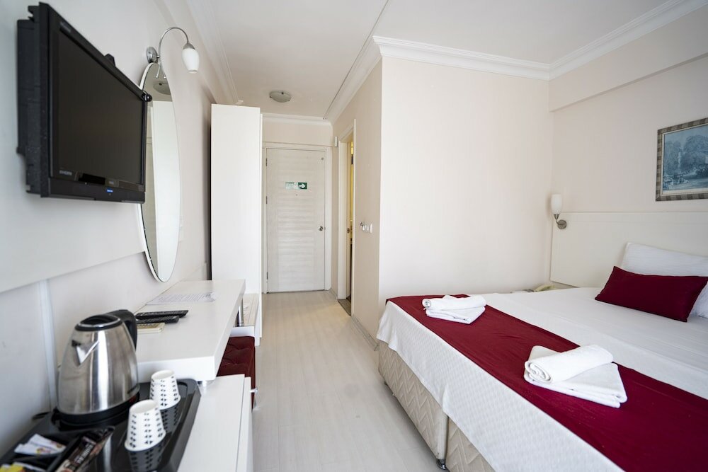 Фото Ayapam Hotel