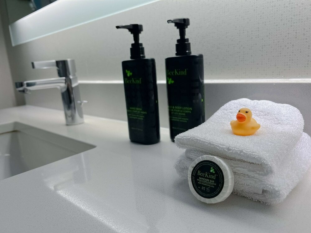 Фото Coast Bastion Hotel