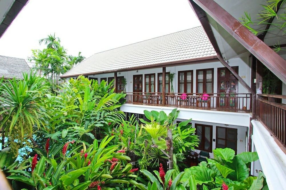 Фото Shewe Wana Boutique Hotel