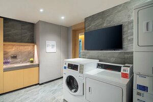 Гостиница Hilton Garden Inn Changde Dingcheng