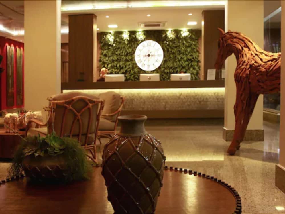 Фото Amazon Plaza Hotel