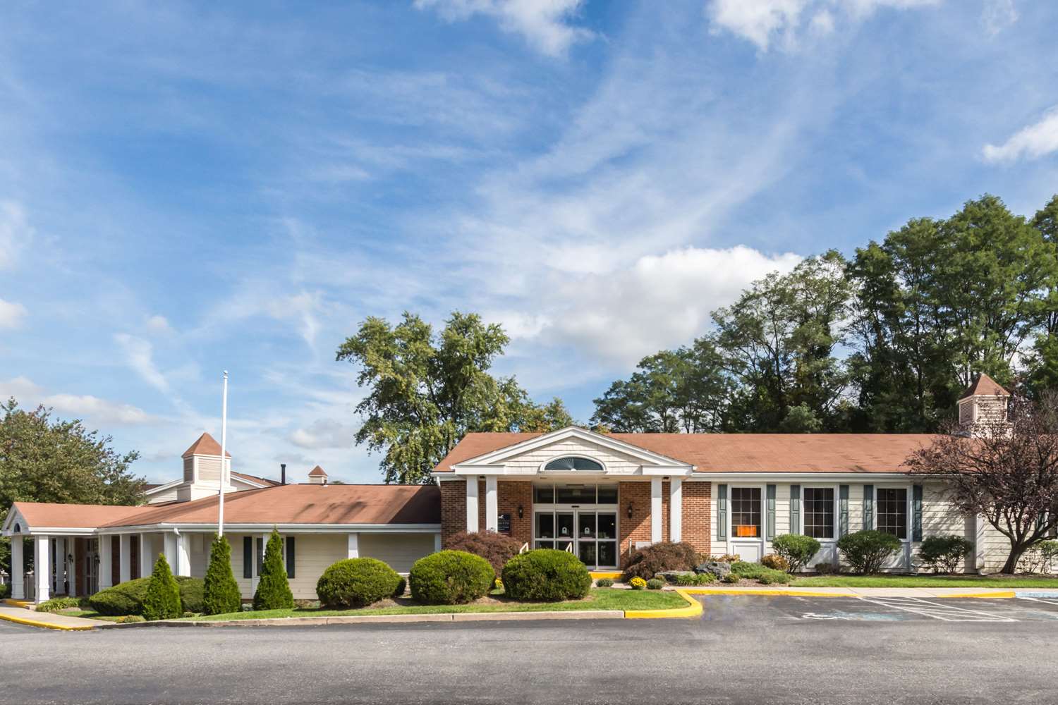 Фото Quality Inn & Suites Conference Center