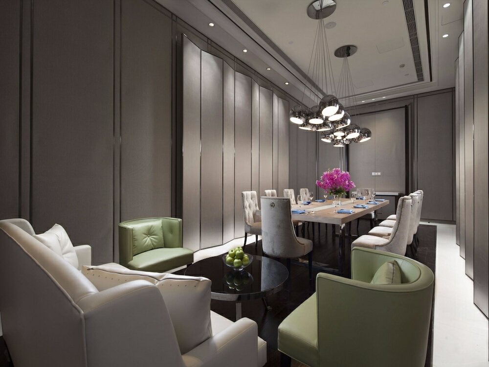 Фото Golden Tulip Bund New Asia