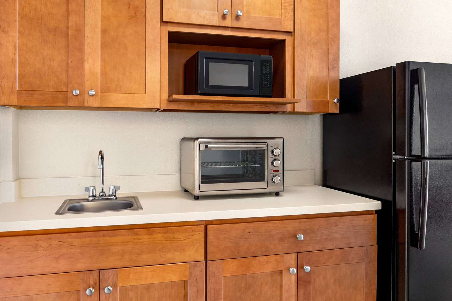 Фото Howard Johnson by Wyndham Ocean City Oceanfront