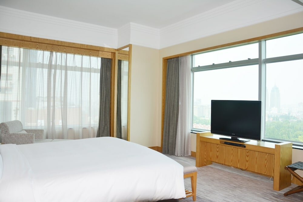 Фото Hyatt Centric Zhongshan Park Shanghai