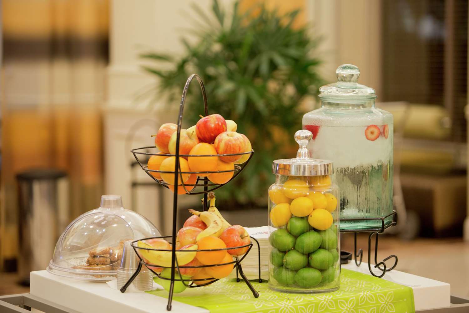 Фото Hilton Garden Inn Oxnard/Camarillo