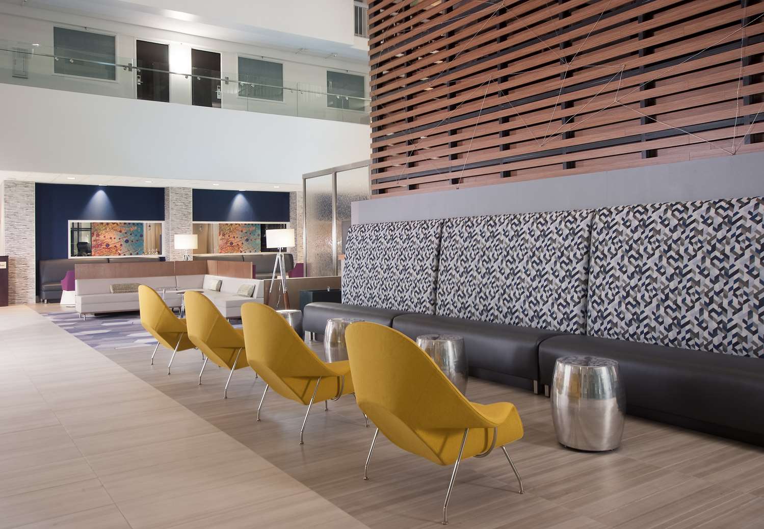 Фото Embassy Suites Raleigh-Crabtree