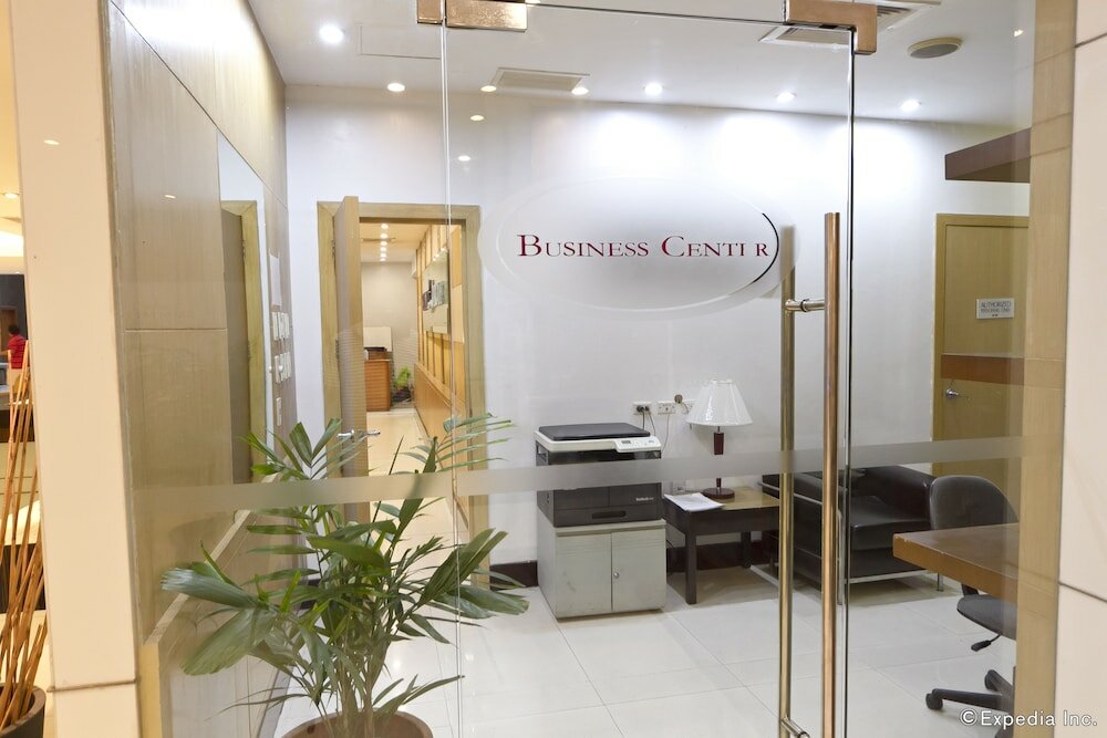 Фото Summit Circle Cebu