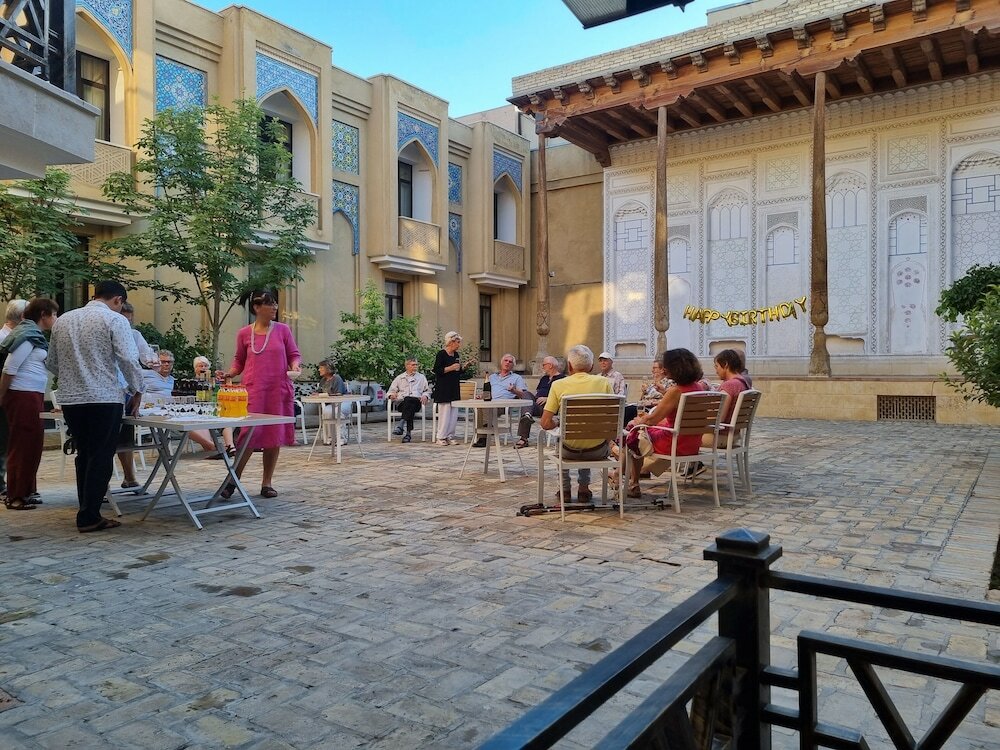 Фото Omar Khayyam Hotel