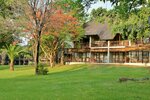 Cresta Mowana Safari Resort & SPA