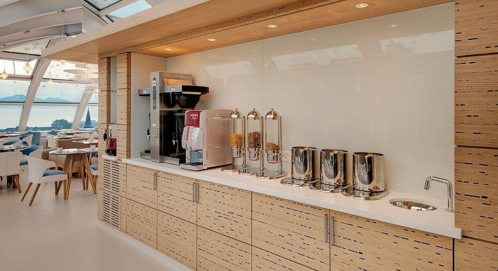 Фото Agora Swiss Night by Fassbind