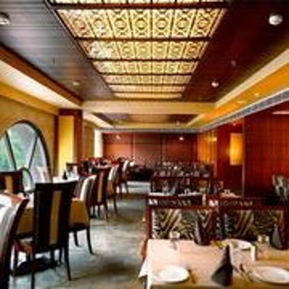 Фото Hotel Regent Grand