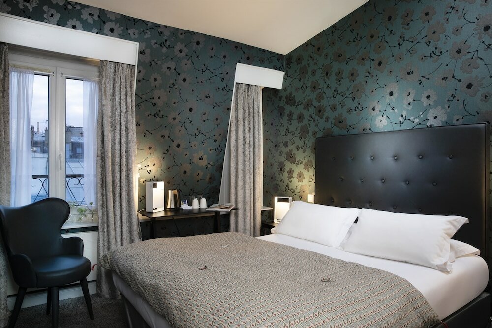 Фото Hotel Plaza Etoile