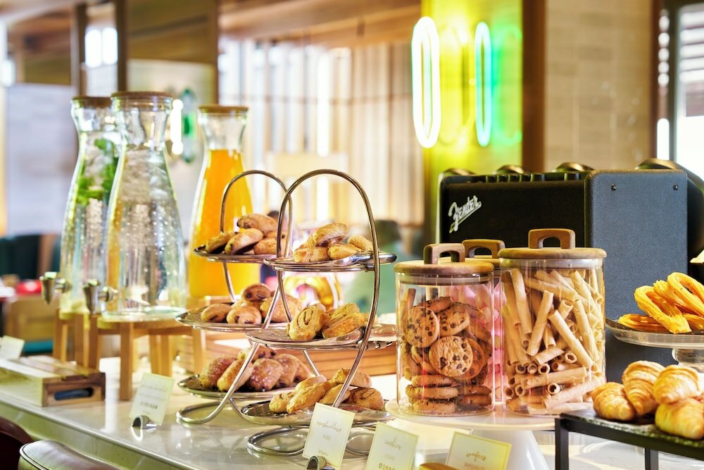 Фото Hard Rock Hotel Madrid