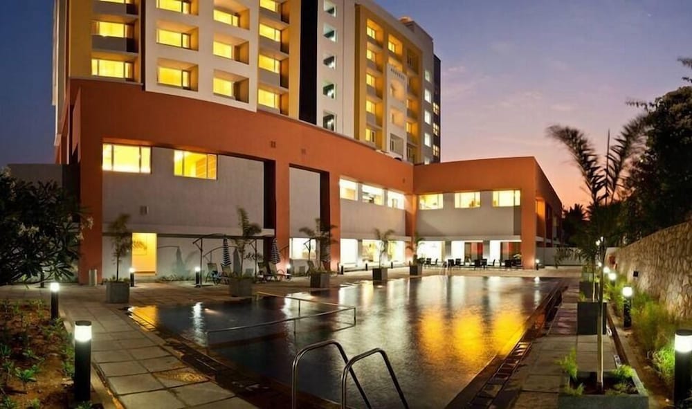 Фото отеля 2