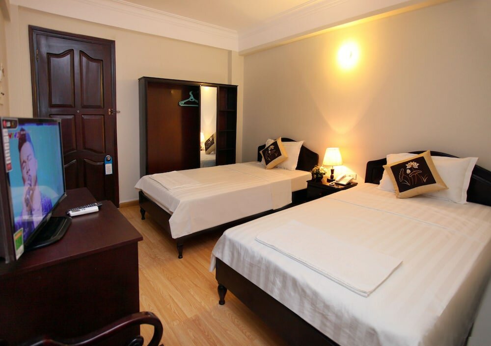 Фото Pho Bien Hotel