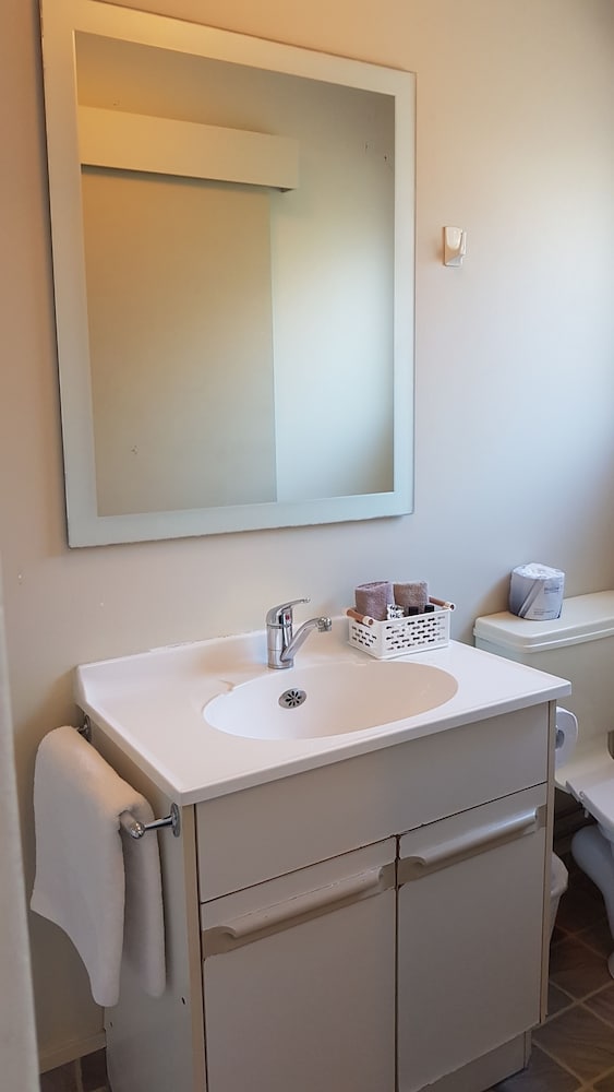 Фото 88 Wallace Court Motel