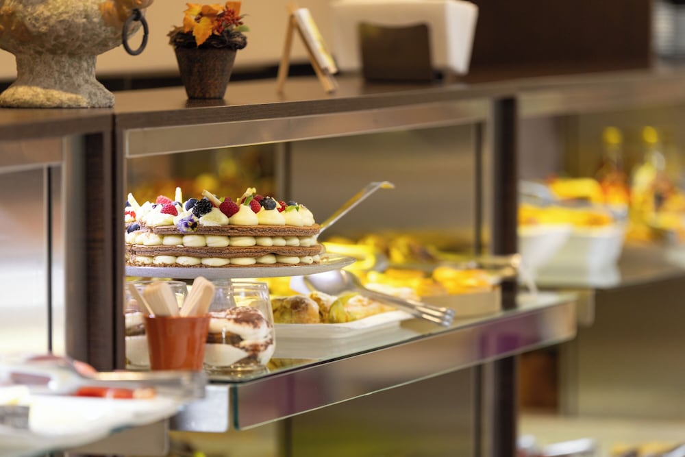 Фото Hotel Salona Palace