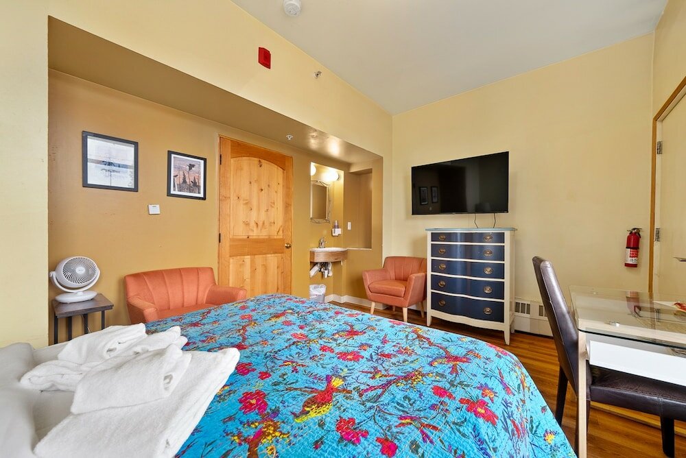 Фото Qupqugiaq Inn