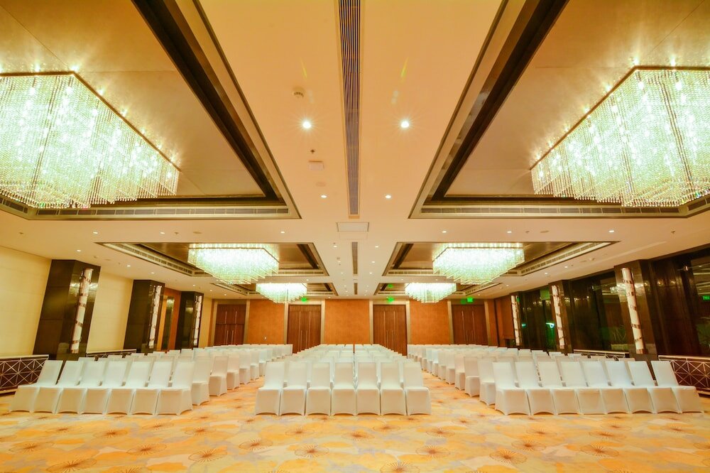 Фото Courtyard by Marriott Bilaspur