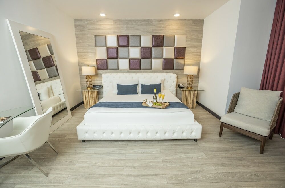 Фото Catalina Hotel & Beach Club