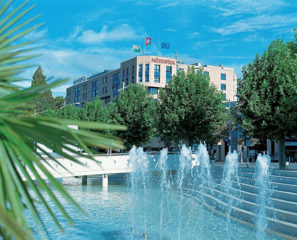 Hotel Mövenpick Hotel Lausanne, Lausanne, photo