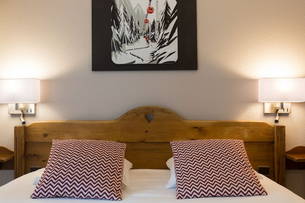 Фото Hôtel Porte de Genève