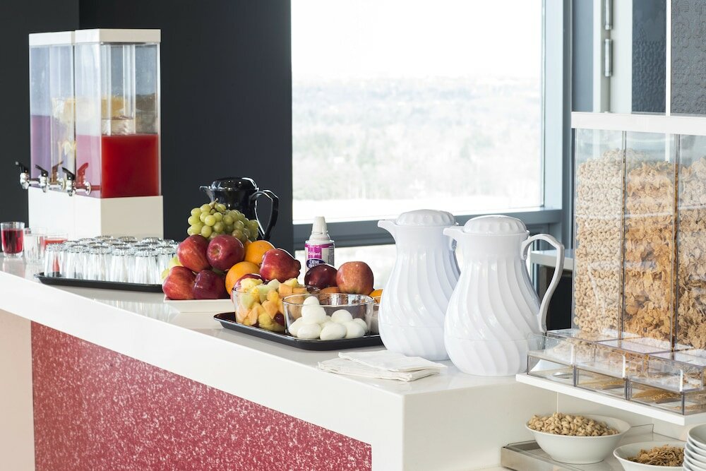 Фото Liberty Suites Hotel