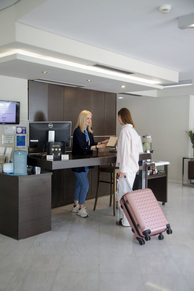 Фото Astoria Hotel