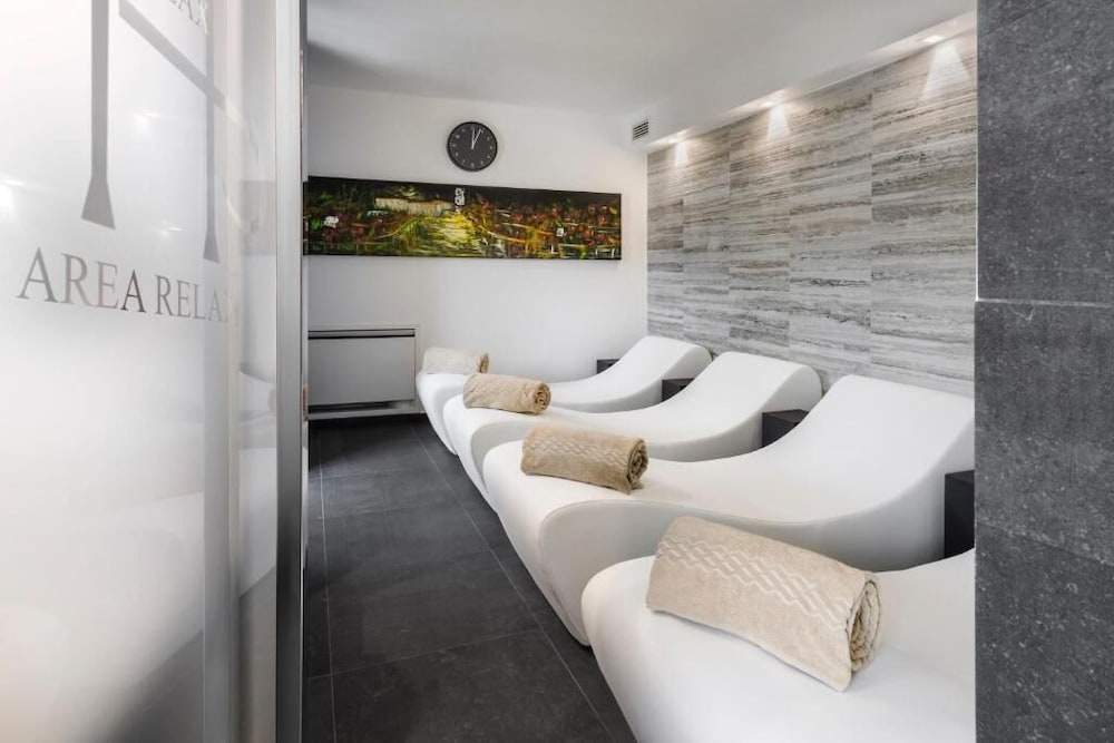 Фото Lhp Hotel River & SPA